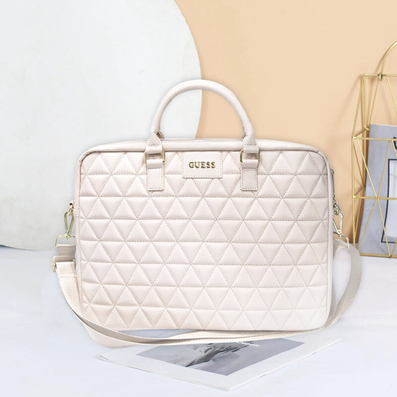 Geanta Guess dama pentru laptop 15-16