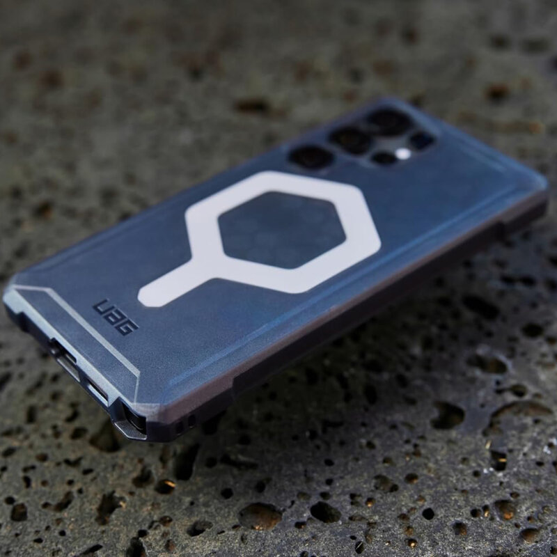 Husa Samsung Galaxy S25 Ultra UAG Essential Armor MagSafe, Black