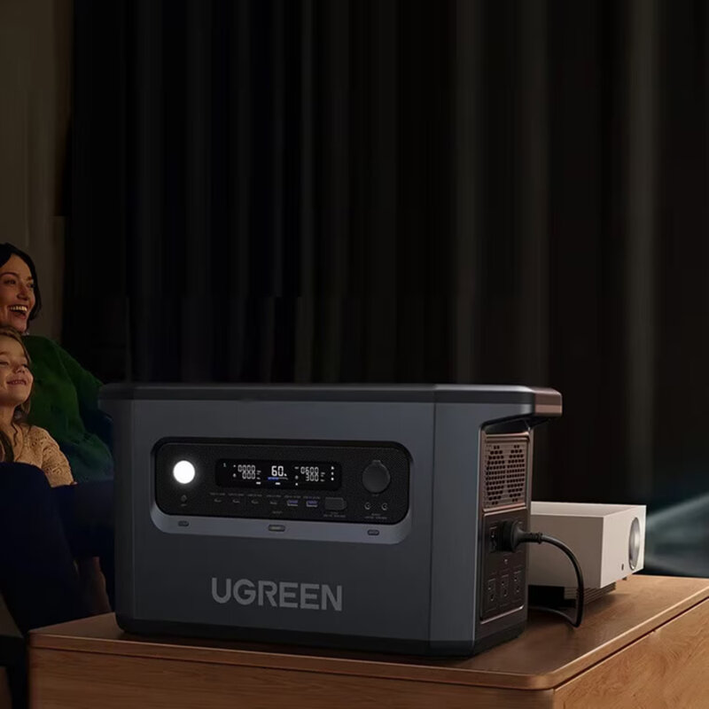 Statie incarcare electrica portabila Ugreen, 2300W, 640000mAh, 15357
