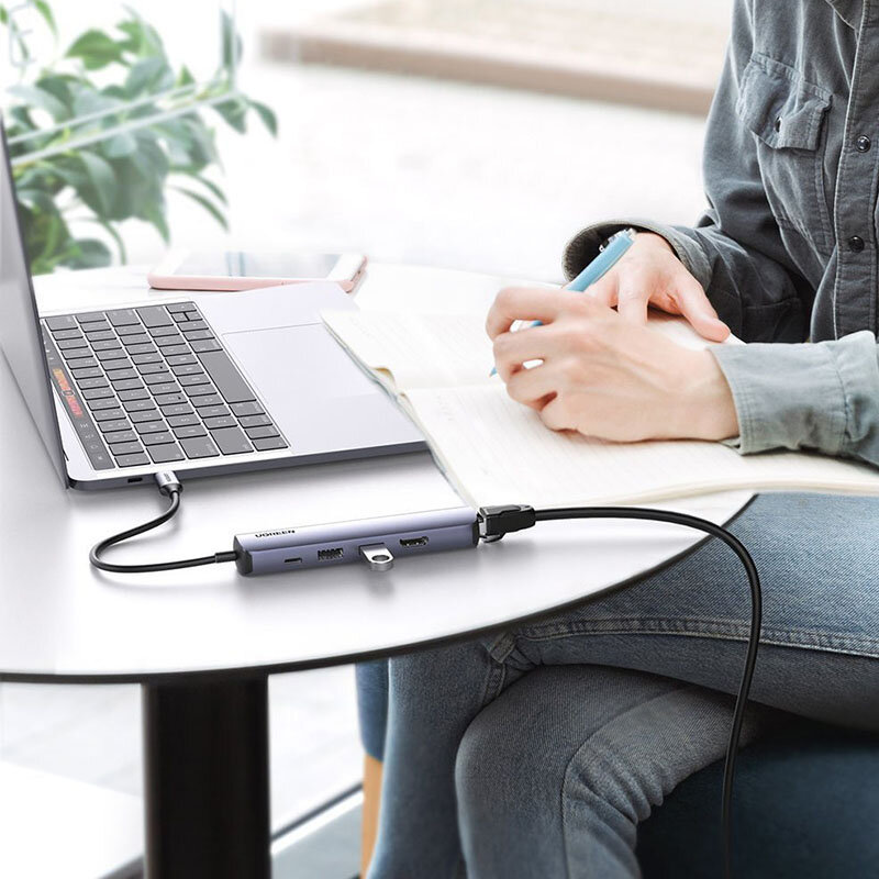 Hub Type-C la 2x USB, Type-C, HDMI, RJ45 Gigabit Ugreen, 10919