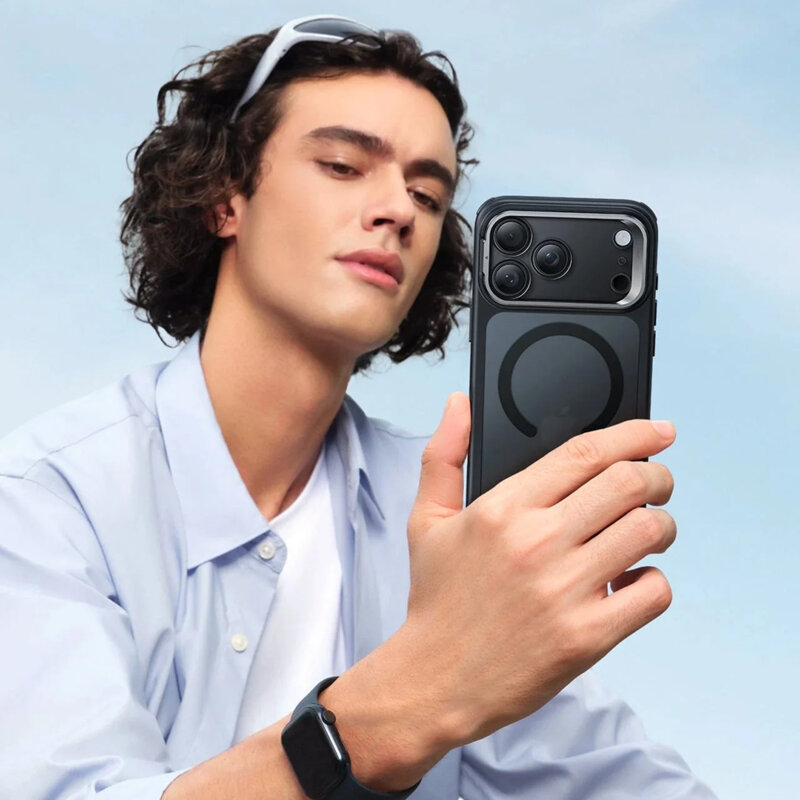 Husa iPhone 17 Pro Max ESR Classic Hybrid HaloLock Kickstand, negru frost