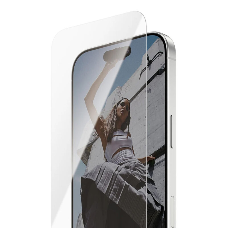 Folie iPhone 16 Pro SAFE. by PanzerGlass® Ultra-Wide Fit w. EasyAligner, transparenta
