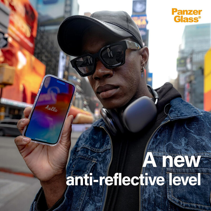 Folie iPhone 17 PanzerGlass® Ultra-Wide Fit w. FASTFIT IN-A-BOX, negru