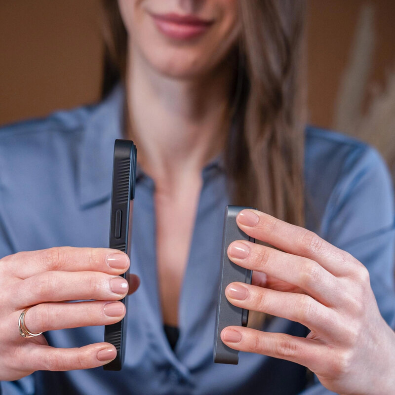 Husa iPhone 16 premium 3mk Smoke MagCase, negru