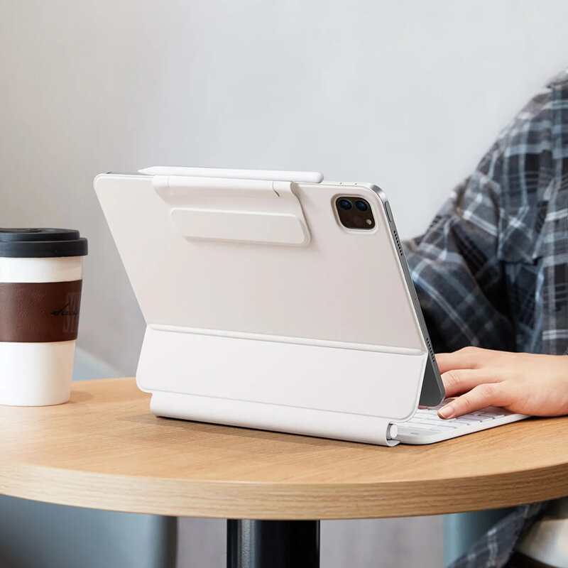 Husa iPad 11 (2025) ESR Rebound Magnetic, alb