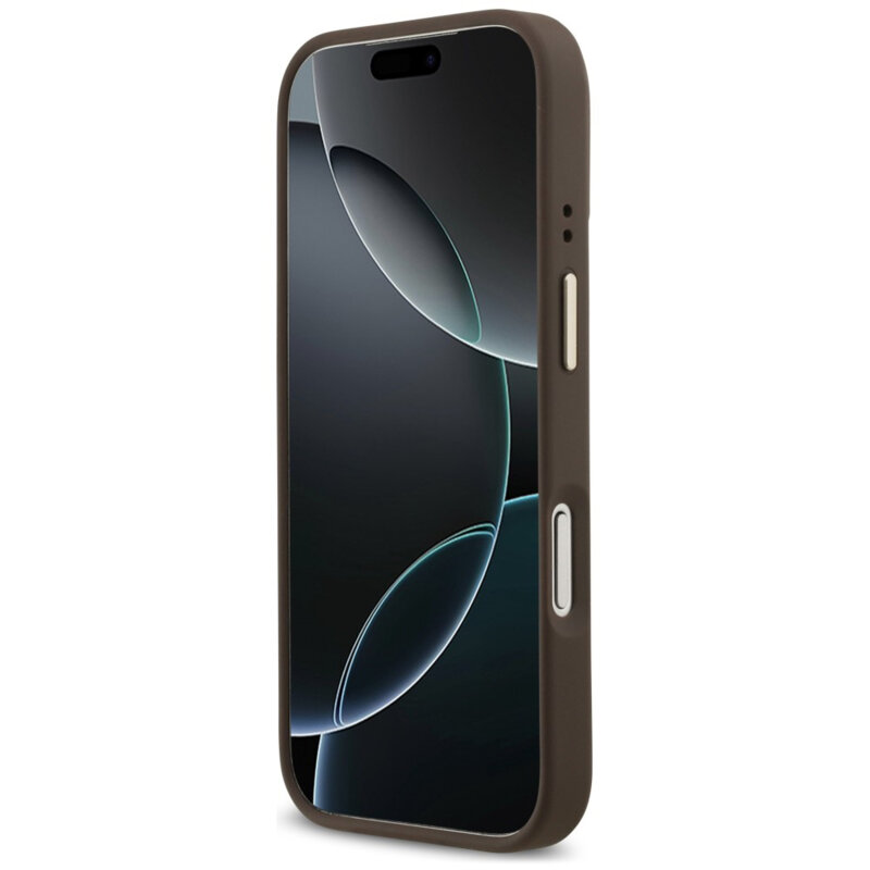 Husa originala Guess iPhone 18 Pro Hardcase 4G Logo Plate MagSafe, maro, GUHMP18LU4GPRW