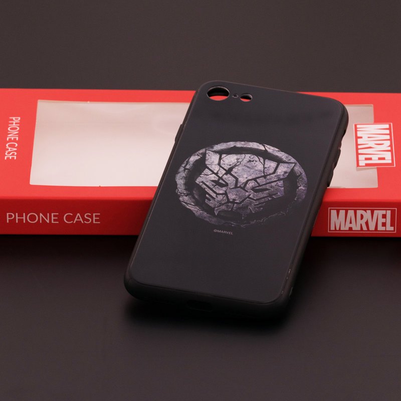 Husa iPhone 8 Premium Glass Cu Licenta Marvel - Black Panther Logo