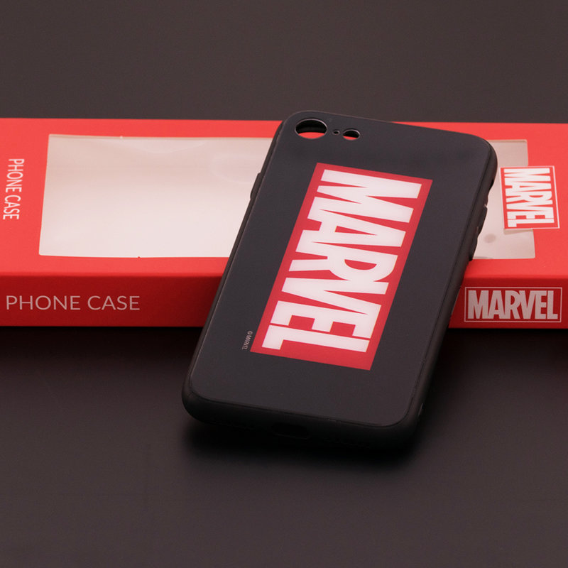 Husa iPhone 8 Premium Glass Cu Licenta Marvel - Black Marvel Comics
