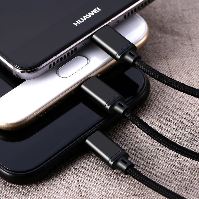 Cablu Incarcare Remax Rc-131th 3in1 USB / Micro-USB / Lightning / Type-C 115cm 2.8A - Black