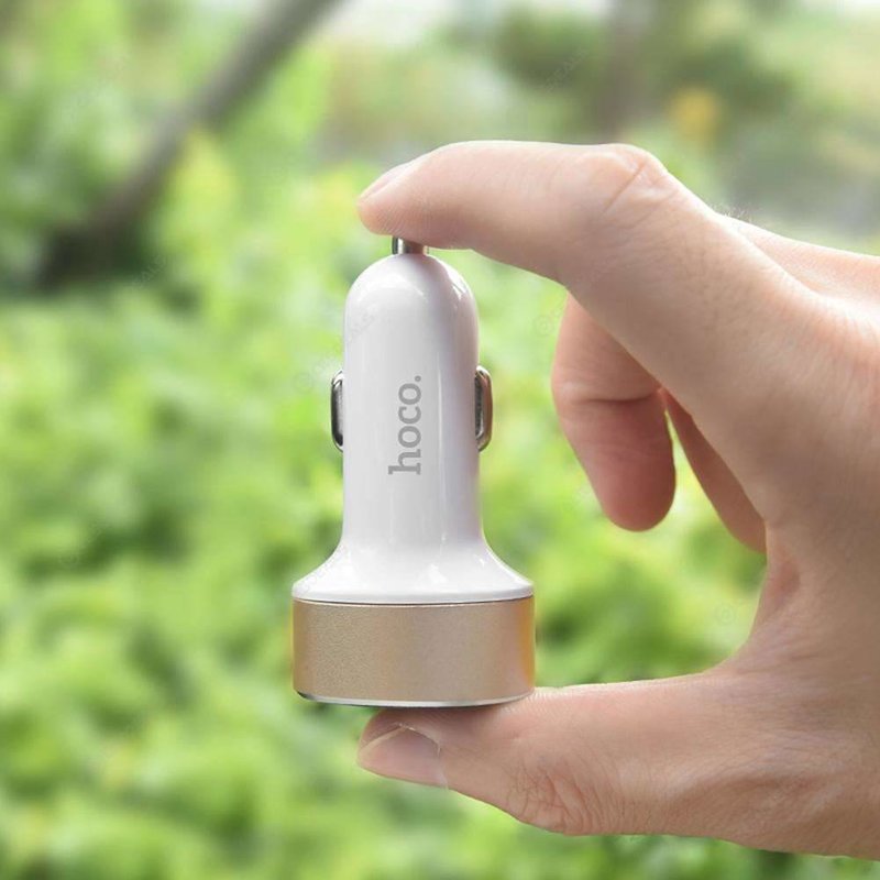 Incarcator Auto Hoco Z26 High Praise Digital Display 2xUSB 2.1A - White