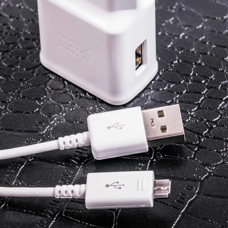 Incarcator priza original Samsung EP-TA200EWE Fast Charge, cablu USB la Micro-USB, alb, bulk
