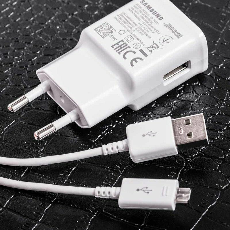 Incarcator Priza Original Samsung EP-TA20EWE + Cablu De Date Micro-USB 2.0A USB Bulk- Alb