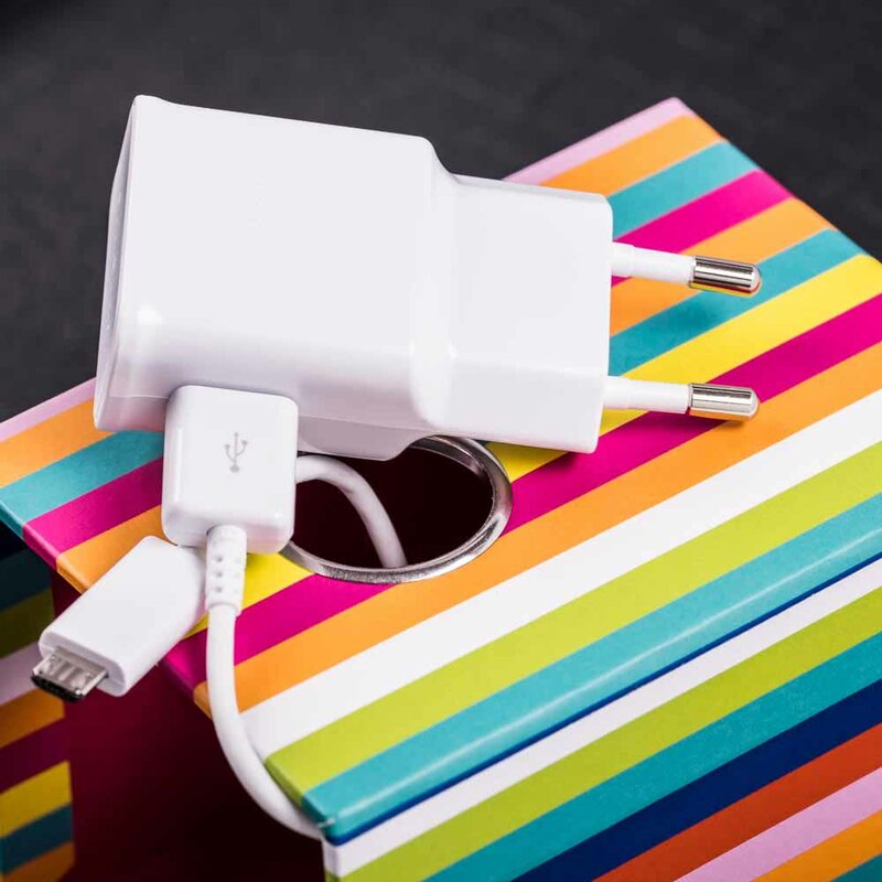 Incarcator Priza Original Samsung EP-TA20EWE + Cablu De Date Micro-USB 2.0A USB Bulk- Alb