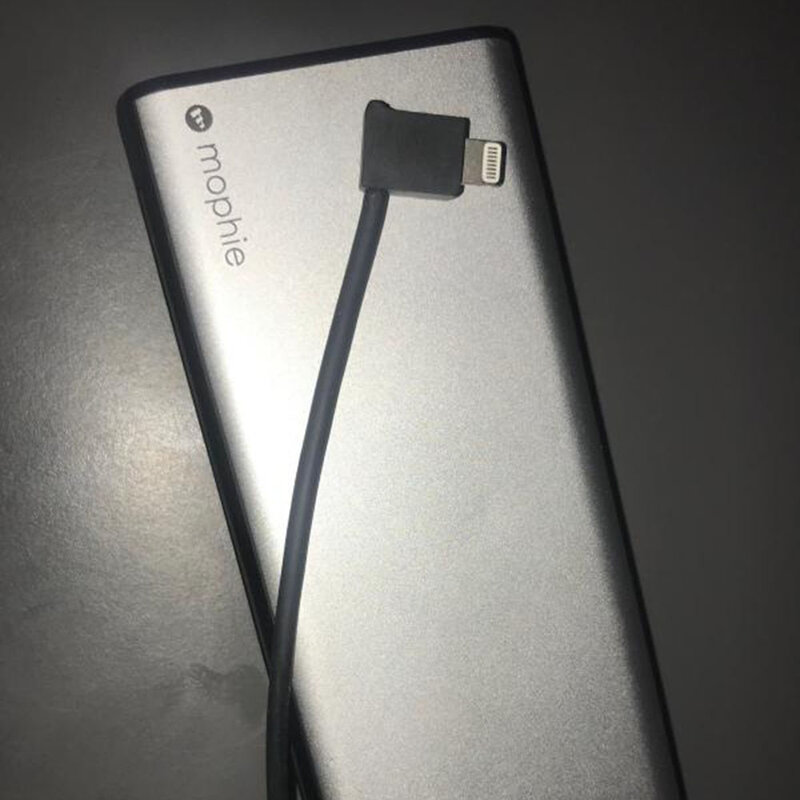 Acumulator extern 20000 mAh Mophie Quick Charge + Cablu Micro-usb - Grey