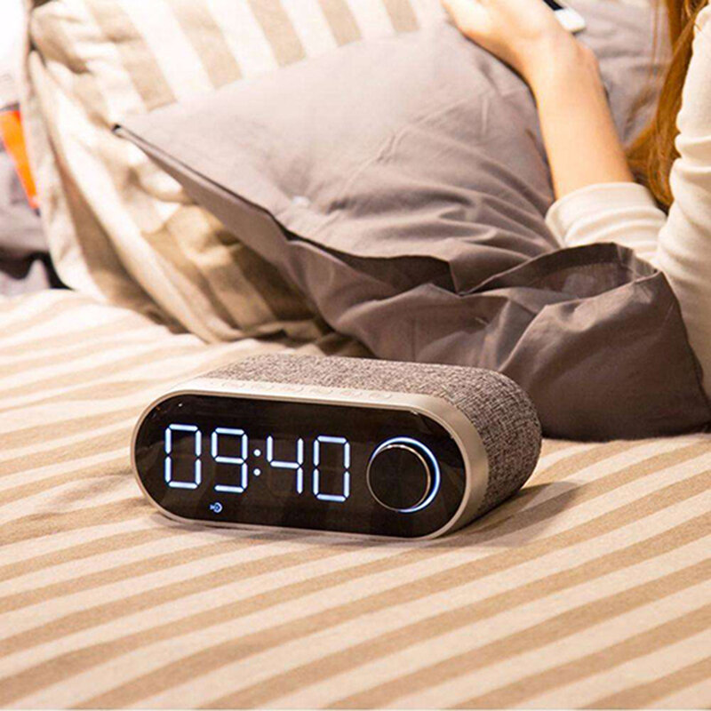 Boxa Portabila Remax Bluetooth Wireless With Alarm Clock/LED - RB-M26 - Silver
