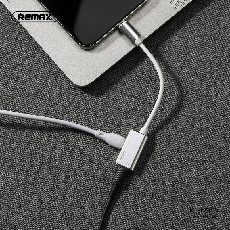 Convertor Audio Remax Enjoy Series Splitter Adapter Lightning to Lightning + Lightning Audio - RL-LA02i - Black