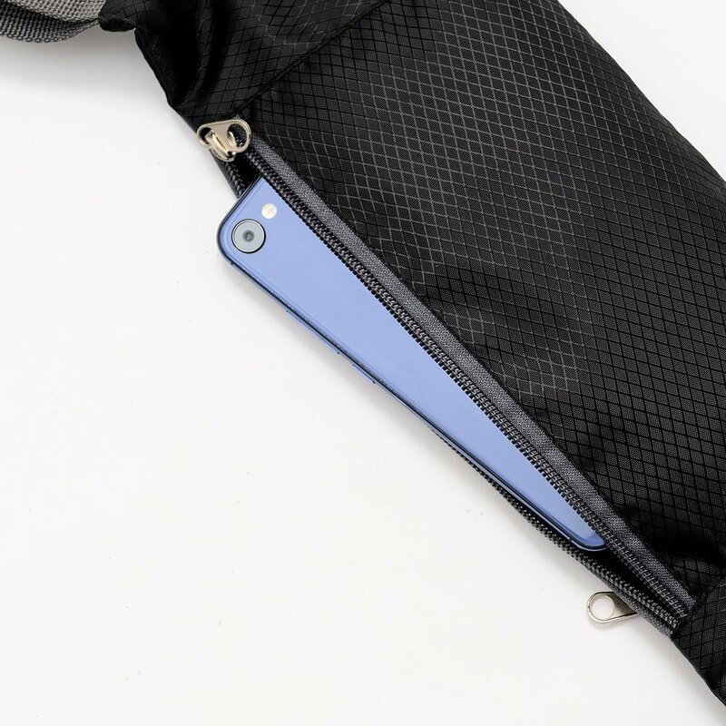Husa Alergare Tripple Zip Belt Bag Ultimate Running With Headphone Outlet Tip Curea Borseta Universala - Red
