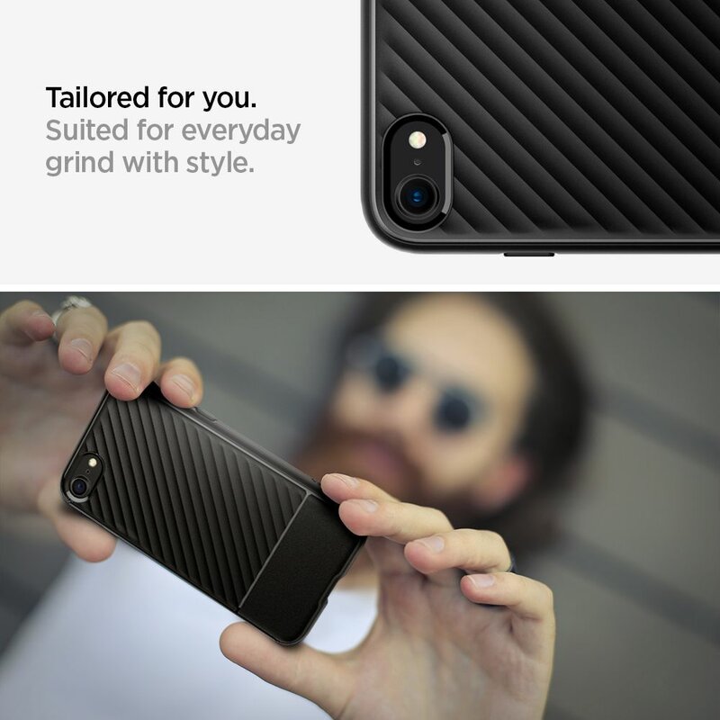 Husa iPhone 7 Spigen Core Armor - Matte Black