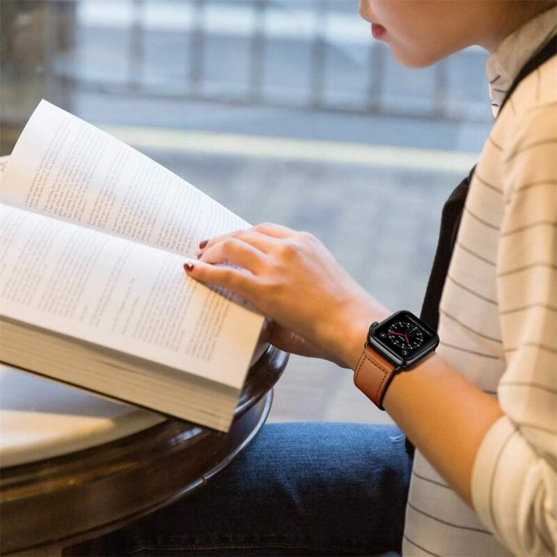 Curea Apple Watch 4 44mm Tech-Protect LeatherFit Din Piele Naturala - Maro