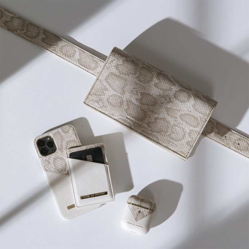 Husa Apple Airpods iDeal of Sweden Din Piele Sintetica Premium - Desert Python