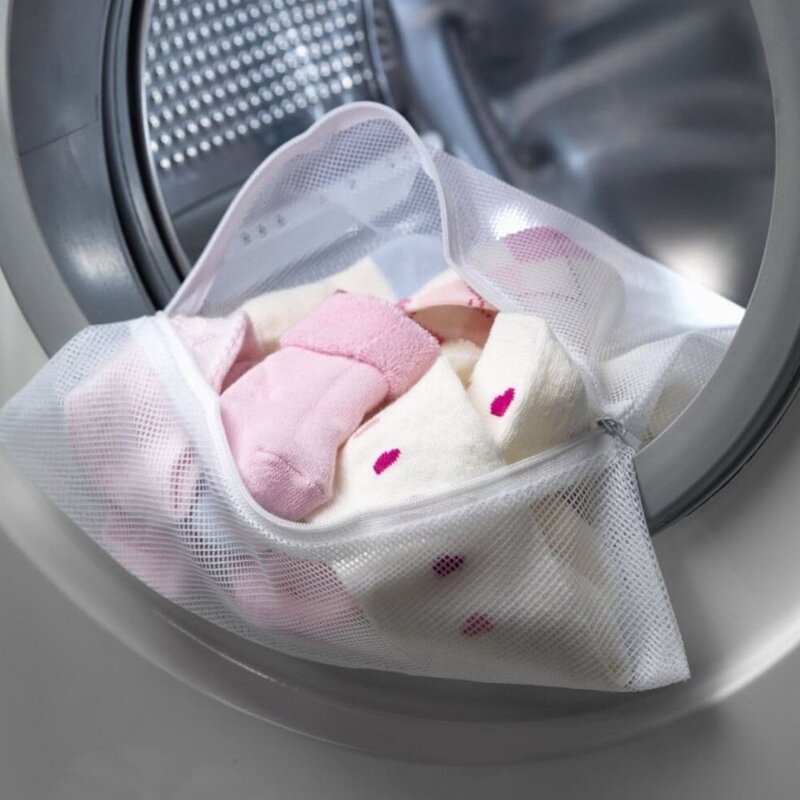 Sac Textil Cu Fermoar Pentru Spalat Si Depozitat Haine Delicate Si Lenjerie Intima 40x50cm - Alb