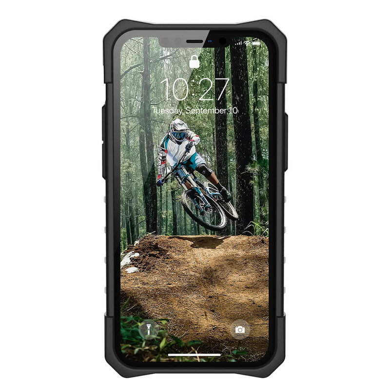 Husa iPhone 12 transparenta UAG Plasma, ice