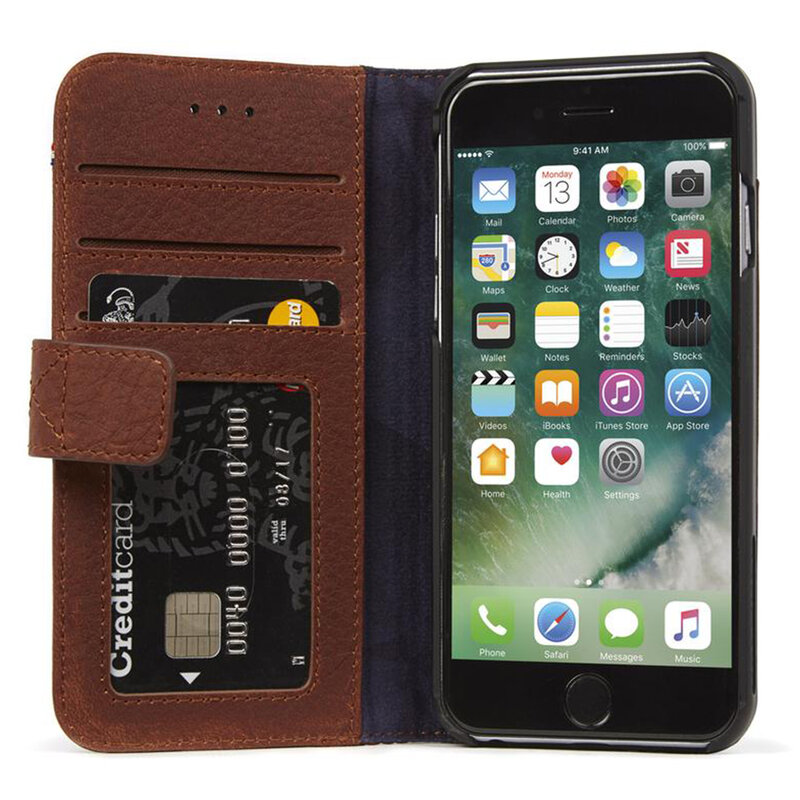 Husa iPhone 8 Decoded Wallet Case Cu Inchidere Magnetica Din Piele Ecologica - Maro