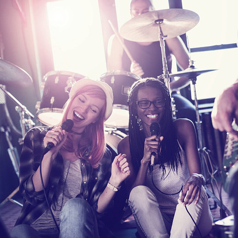 Cablu audio Ugreen, adaptor mini Jack 3.5mm la 2x RCA, 3m, negru, 10590