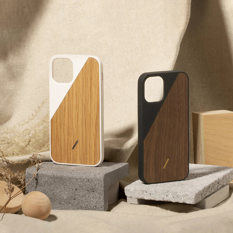 Husa iPhone 12 Native Union Clic Wooden Din Lemn De Nuc - Negru