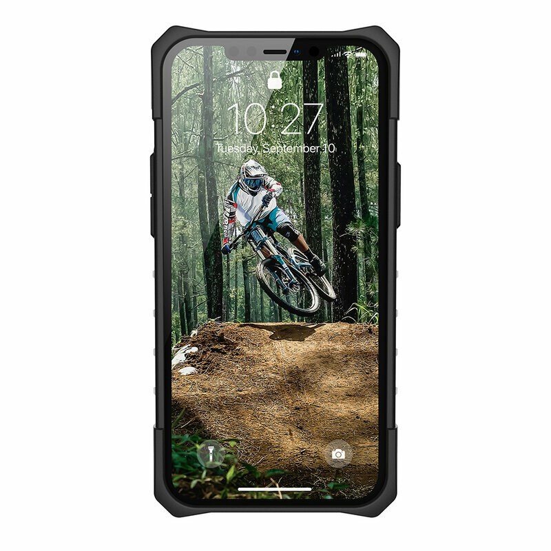 Husa iPhone 13 Pro Max transparenta UAG Plasma, ice