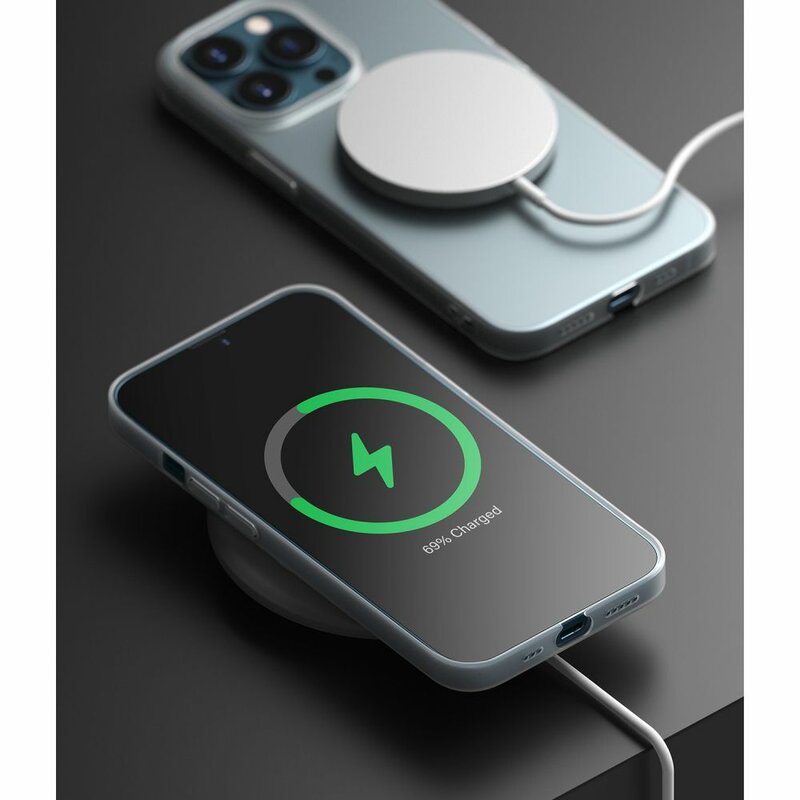 Husa iPhone 13 Pro Ringke Slim, transparenta mata