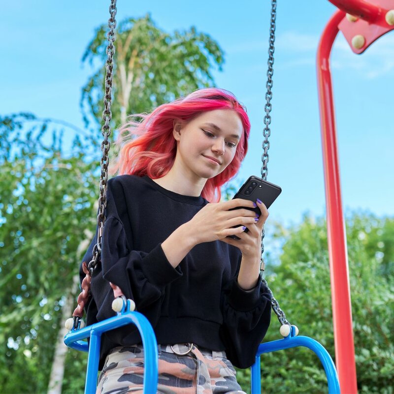 Husa Samsung Galaxy S21 FE 5G Spigen Thin Fit, negru