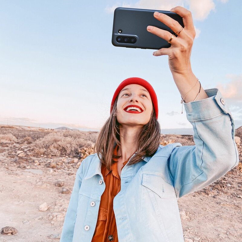 Husa Samsung Galaxy S21 FE 5G Spigen Thin Fit, negru