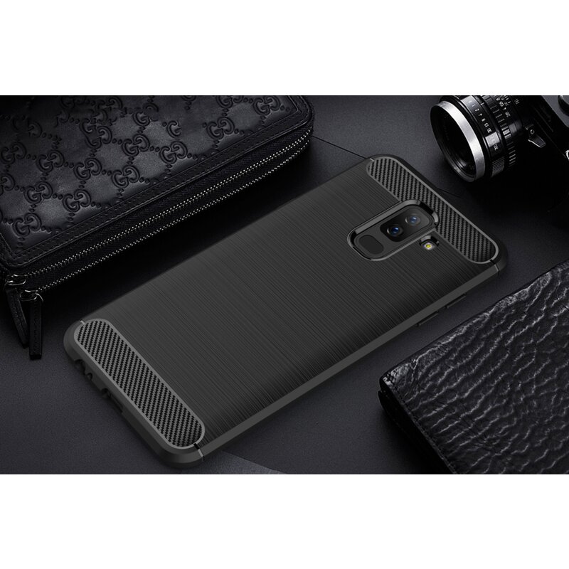 Husa Samsung Galaxy J8 2018 Techsuit Carbon Silicone, negru
