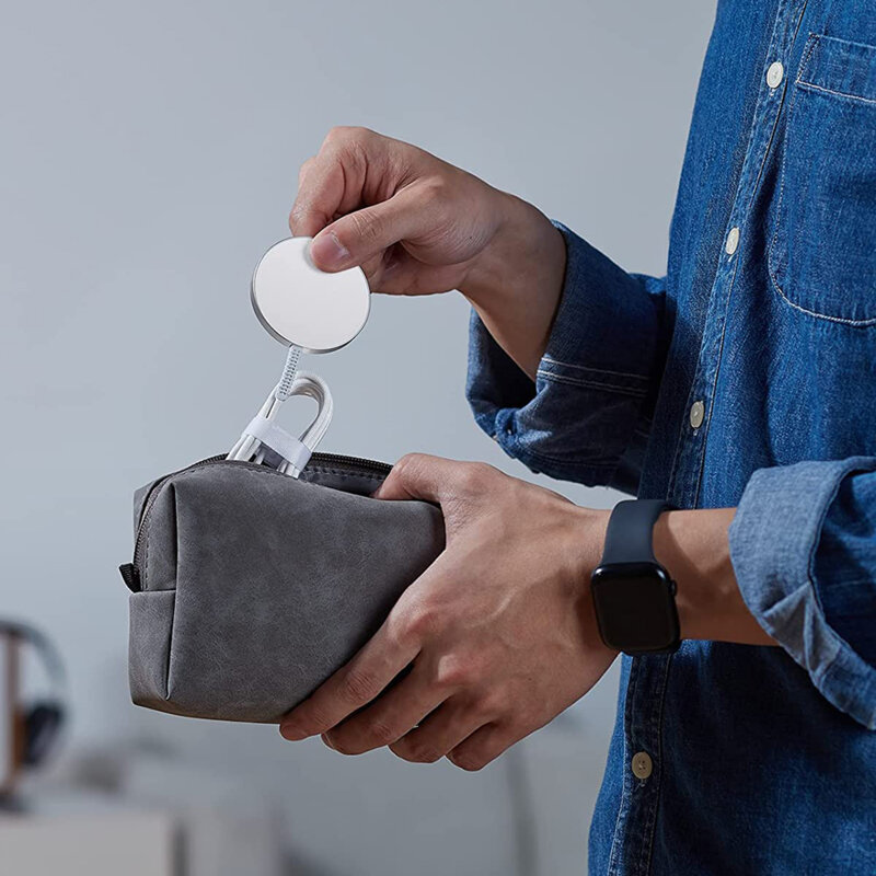 Incarcator MagSafe wireless iPhone ESR HaloLock, argintiu